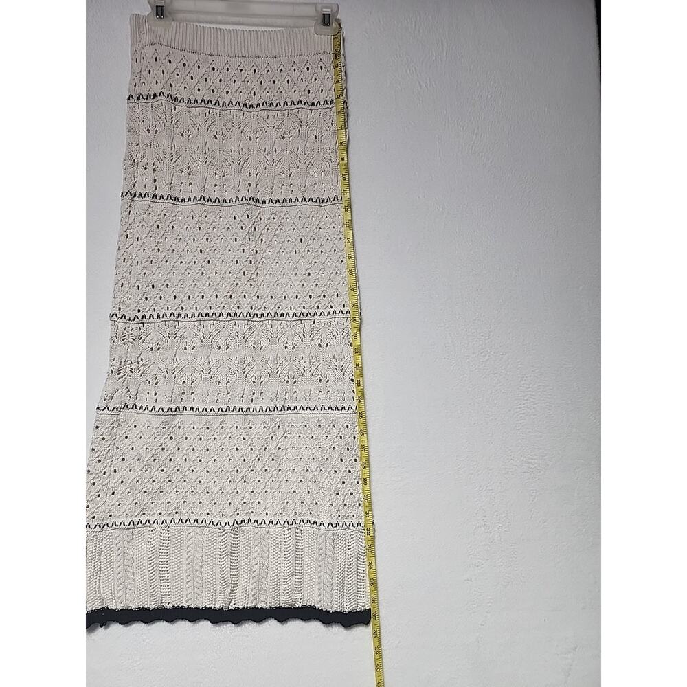 Olive & Oak Cream and Black Midi skirt with top - Picture 14 of 16